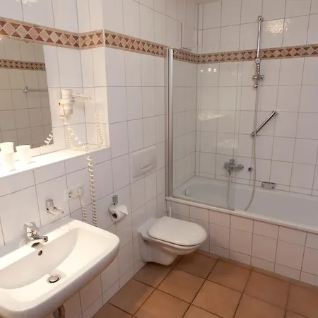 Moby Dick & 2* 欧巴德伍斯图