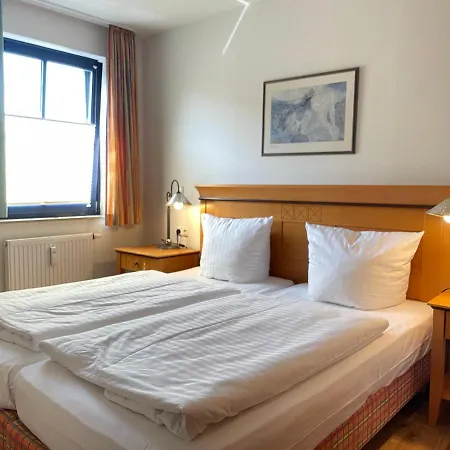 Moby Dick Hotel&ferienwohnungen Wustrow (Fischland)