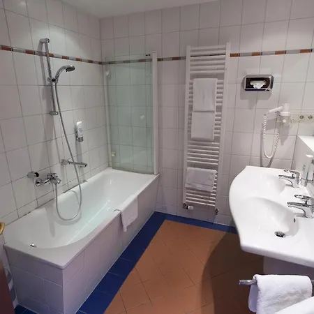 Moby Dick & 欧巴德伍斯图